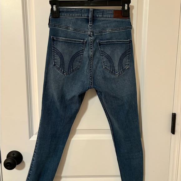 HOLLISTER High Rise Crop Super Skinny. Size 24. - Picture 8 of 8
